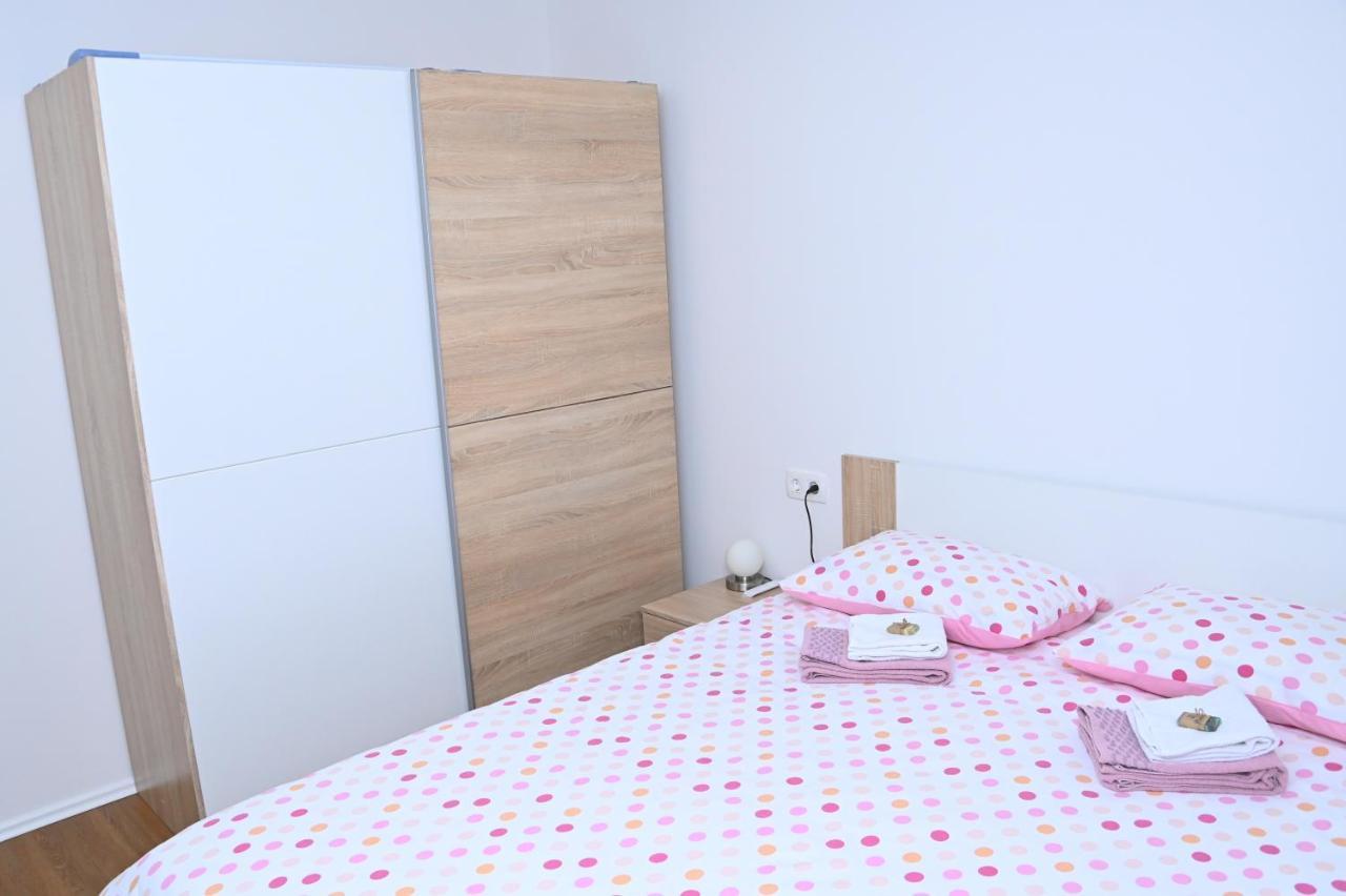 Apartments Mak モラフスケ・トプリツェ エクステリア 写真